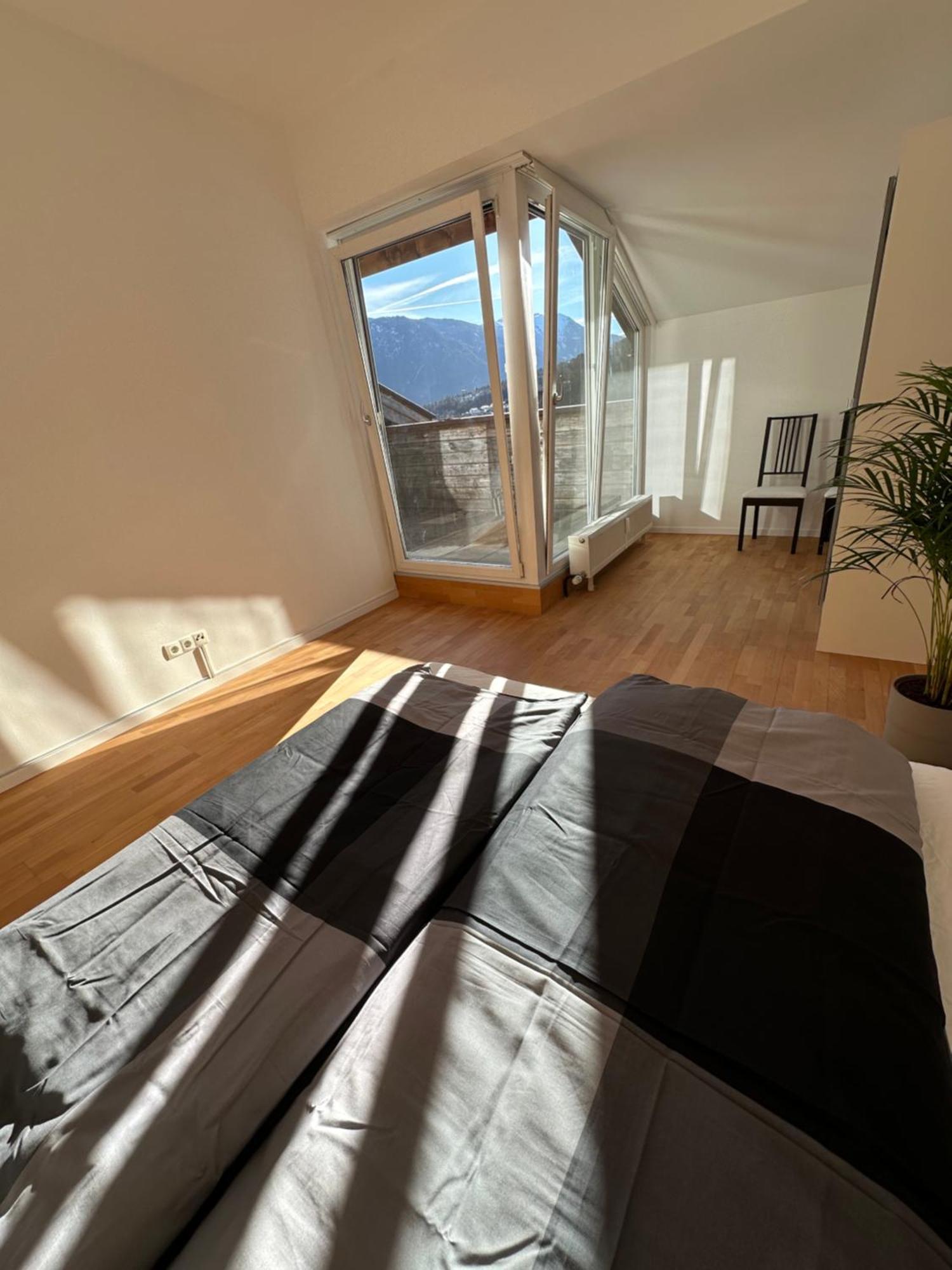 Geraeumiges Sonniges Apartment Mit Bergblick Imst Buitenkant foto
